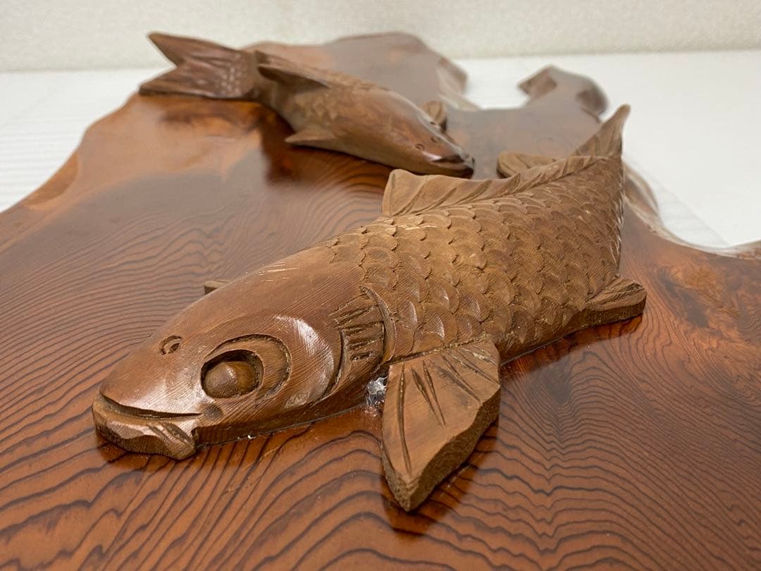 3-3292 屋久杉で作られた鯉の木彫りの工芸品・壁掛 - メルカリ