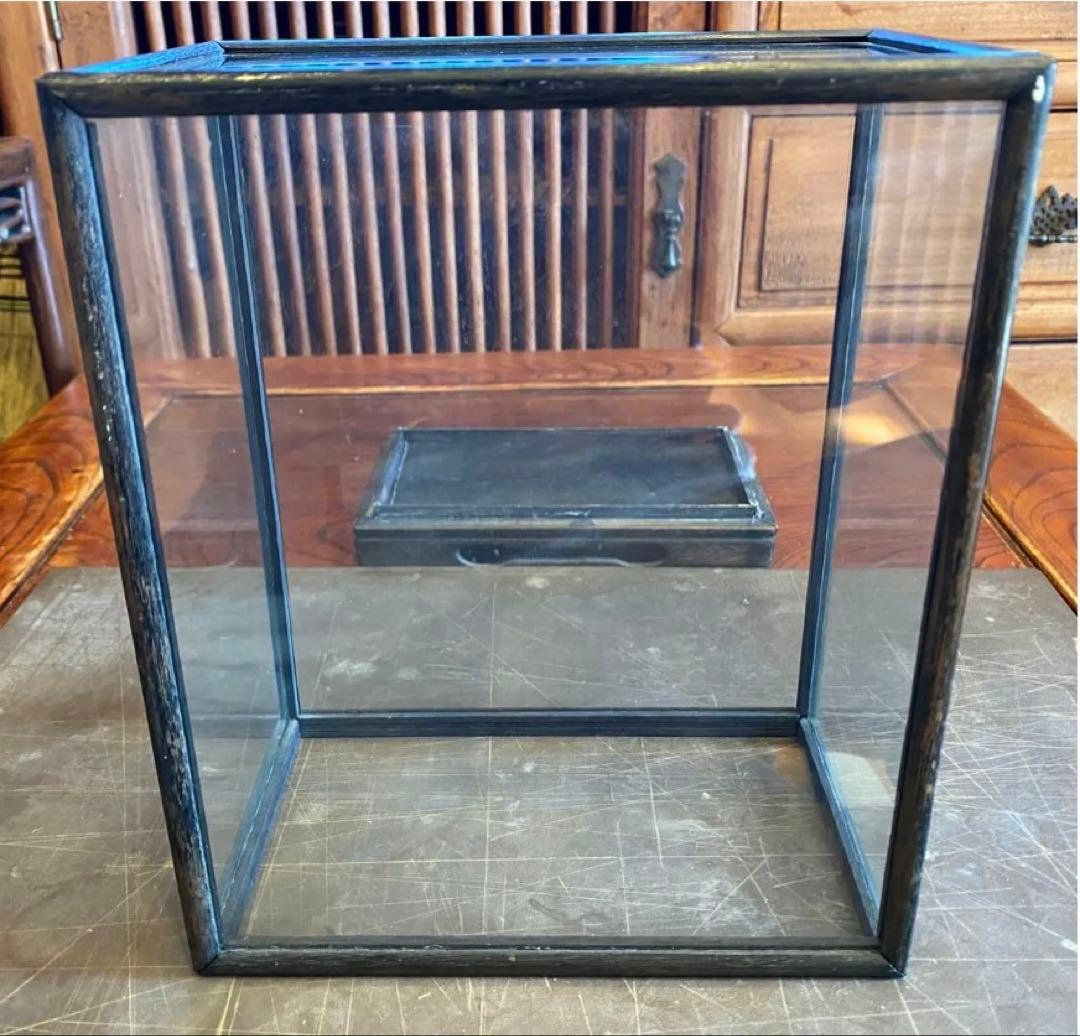 中国 青磁人物像ペア・鑑賞ケース付 ・ヴィンテージ レア ・中国 台湾茶器