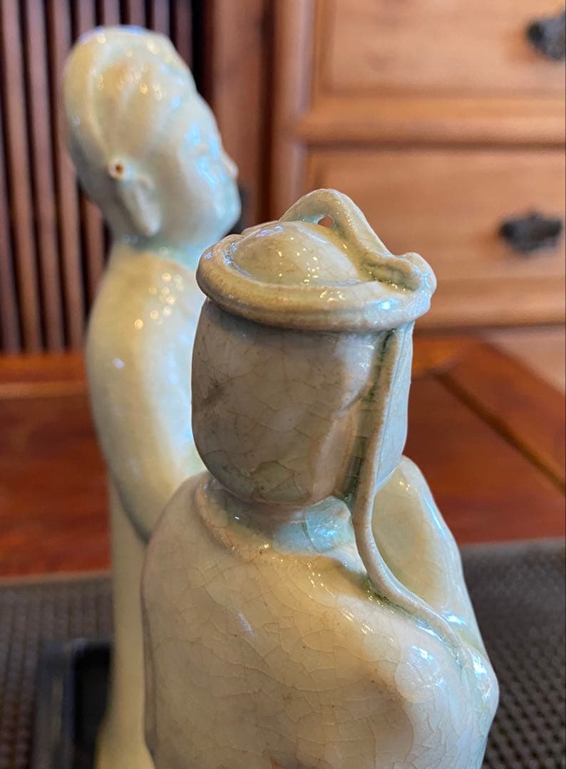 中国 青磁人物像ペア・鑑賞ケース付 ・ヴィンテージ レア ・中国 台湾茶器