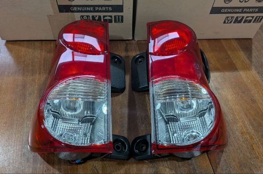 NV200純正テールランプASSY左右セット NISSAN（日産）純正NV200