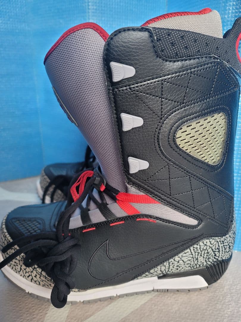 ★レア★Nike Air スノーボードブーツ 怪獣