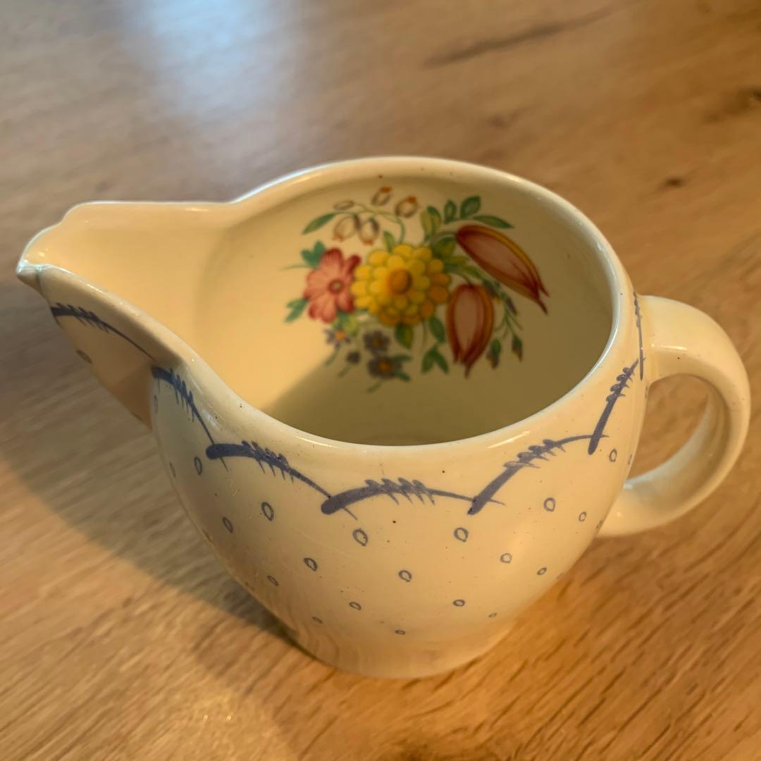 スージークーパー（Susie Cooper）のビンテージ食器、ドレスデン