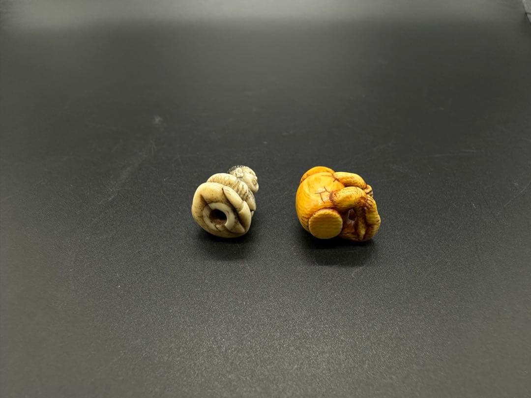 緒締 緒締玉 2点 だるま 天然材質 骨董古美術 緒締 緒
