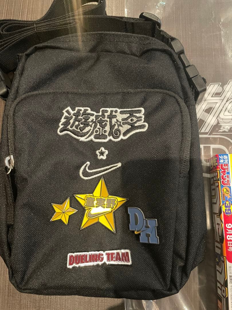 遊戯王 ナイキ コラボ 非売品 ジャンプ ショルダーバッグ レッドアイズ