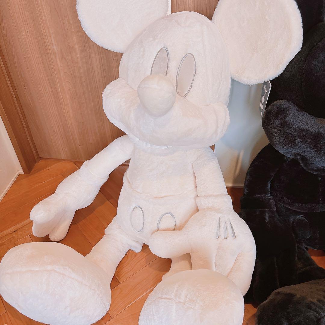 コストコ　ミッキー　ホワイト＆ブラック　100センチ　大きめ　ぬいぐるみ