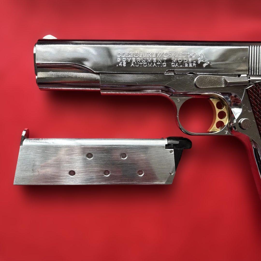 東京マルイ　豪華カスタム　コルトガバメント　S70 ニッケルフィニッシュ　木製