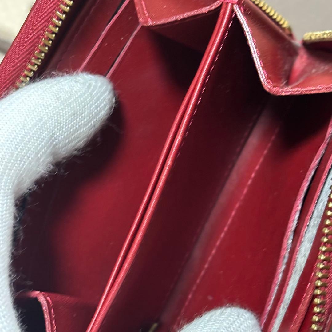 Louis Vuitton ヴェルニ　ケース レッド