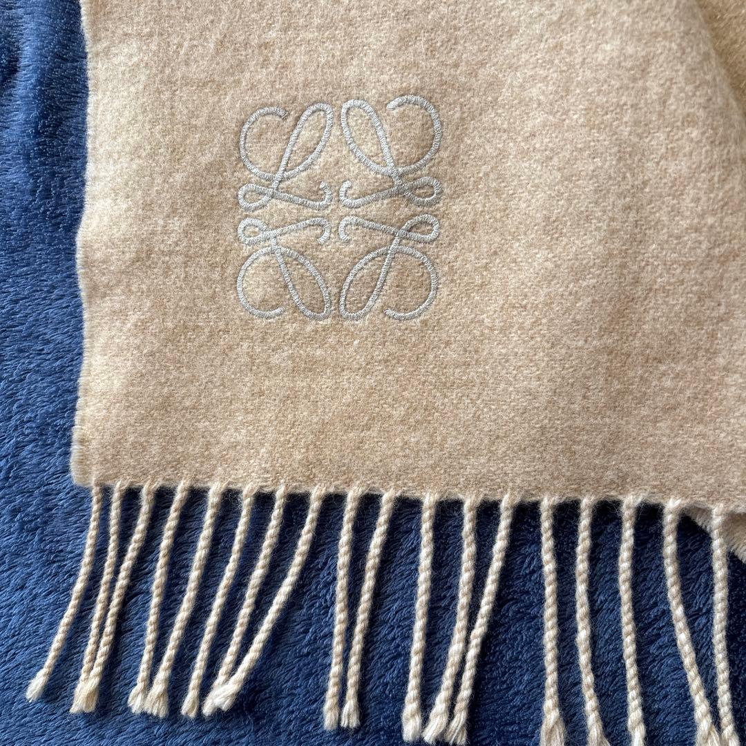 LOEWEロエベ・リバーシブルマフラー・ベージュ×アイボリー男女兼用