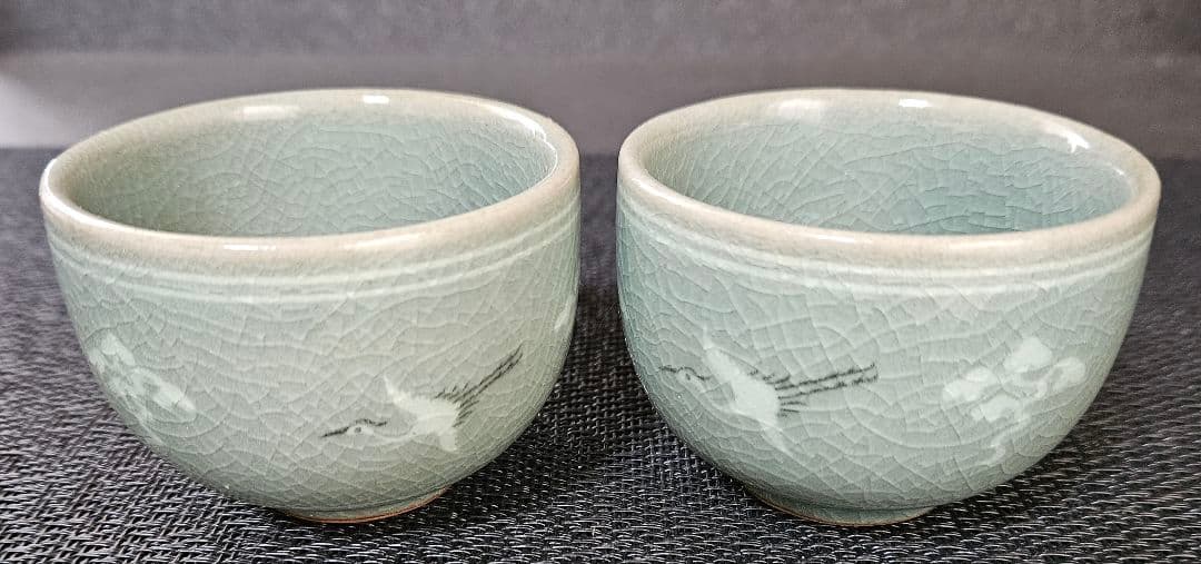 韓国 人間文化財 人間国宝 柳海剛作 高麗青磁 象嵌 雲鶴図 ぐい呑 盃