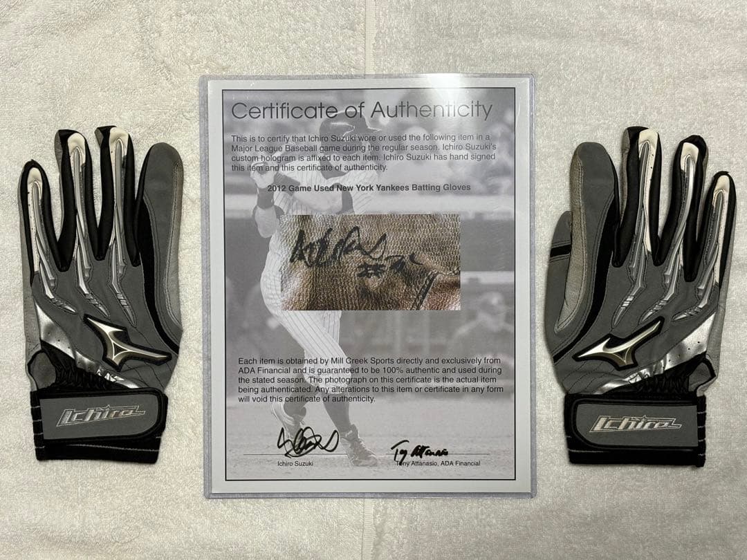 イチロー 2012年 マリナーズ 直筆サイン入りバッティンググローブ‼︎