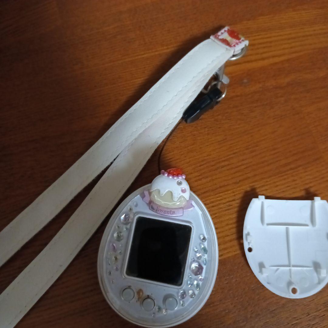 たまごっちピース(白)　ピアス