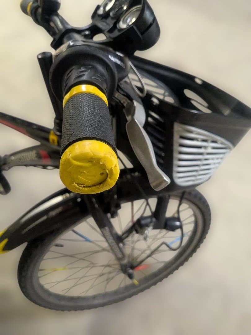 ブリヂストン 自転車 クロスファイア　黒　24インチ　東京都新宿区