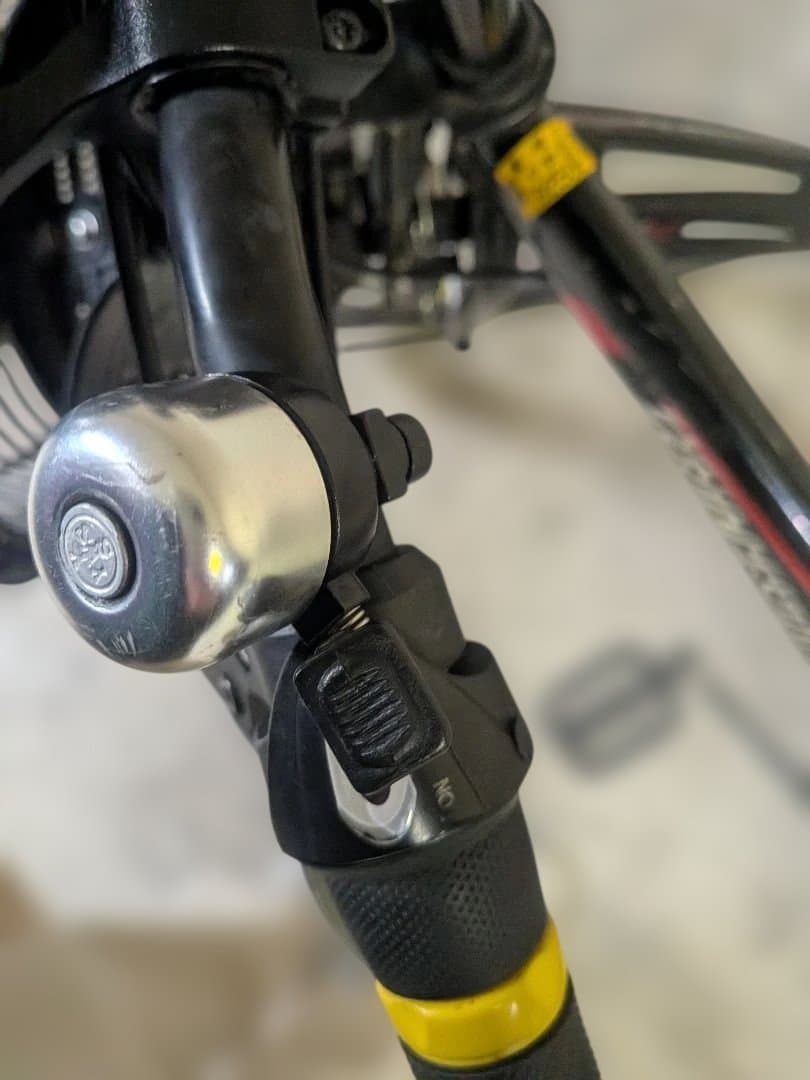 ブリヂストン 自転車 クロスファイア　黒　24インチ　東京都新宿区