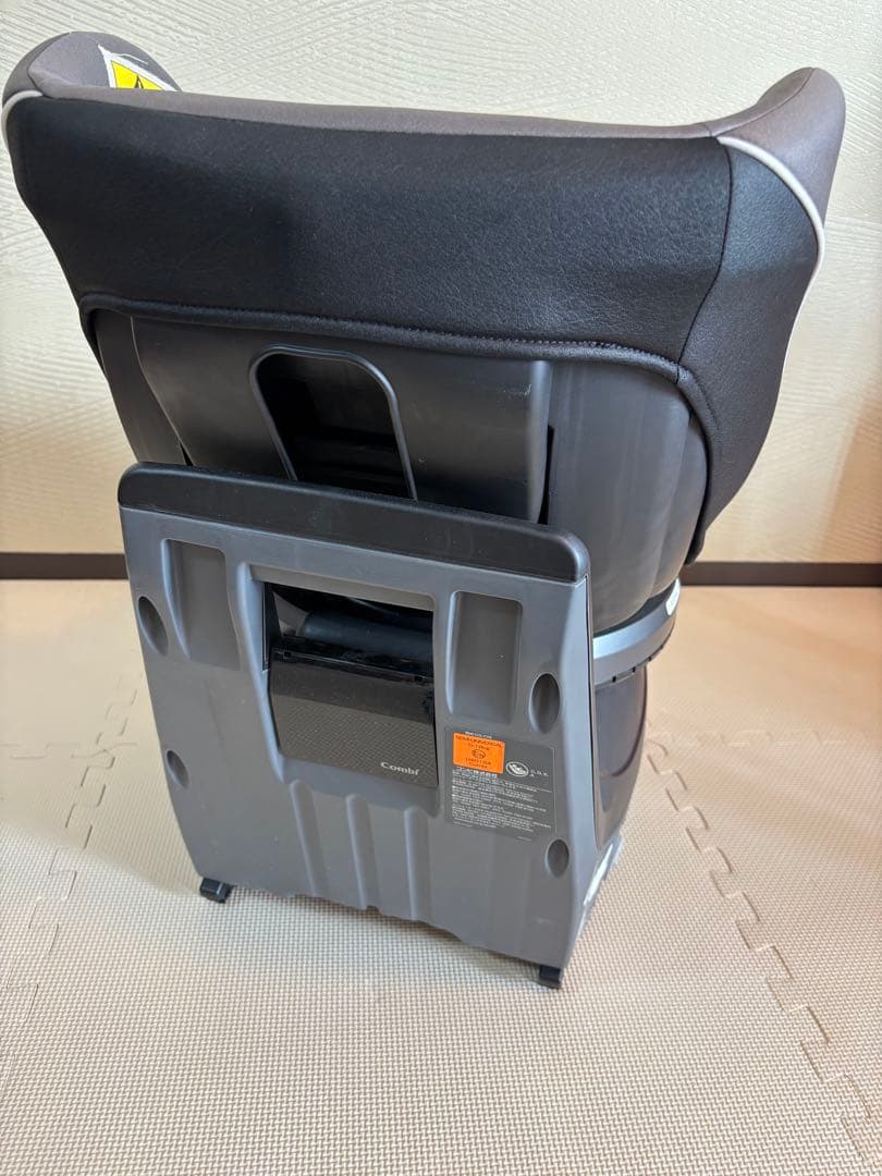 Combi 回転式チャイルドシート グレー　CG-CIG