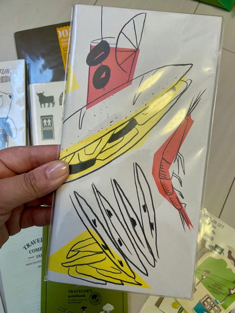 TRAVELER'S NOTE】トラベラーズノート/キャラバンマドリード・香港