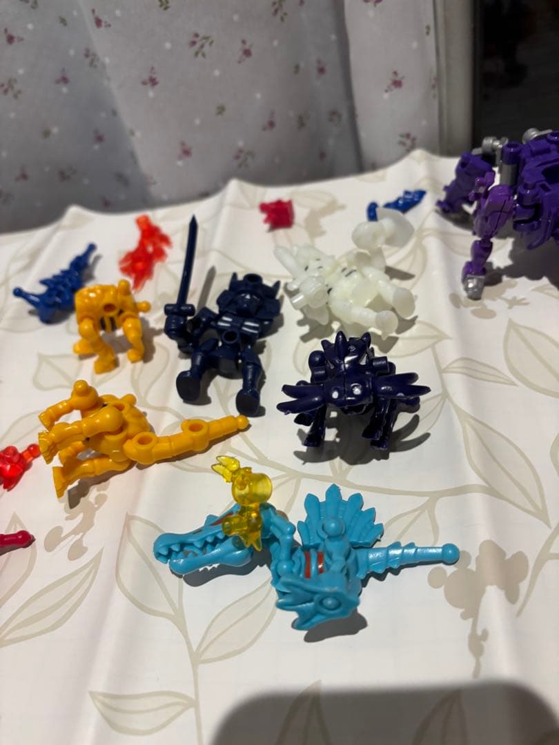 恐竜・ロボットフィギュアセット