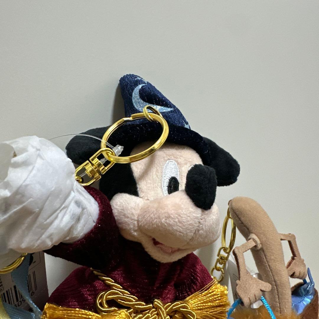 最安値！FANTASIA 85TH ぬいぐるみキーチェーン ミッキーホウキ