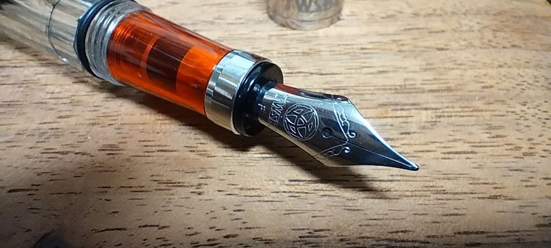 【希少・国旗天冠モデル】TWSBI DIAMOND 580 RB 細字(F)