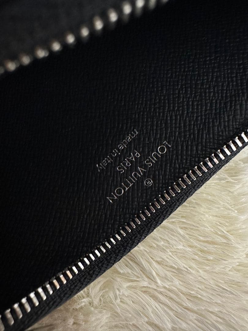 ルイヴィトン　モノグラムエクリプスリバース カードホルダー