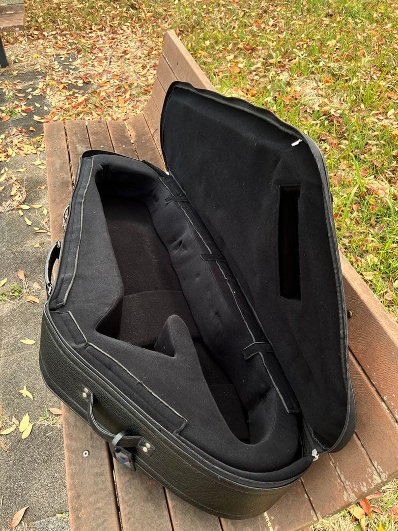 Vivace バリトンサックスケース 黒