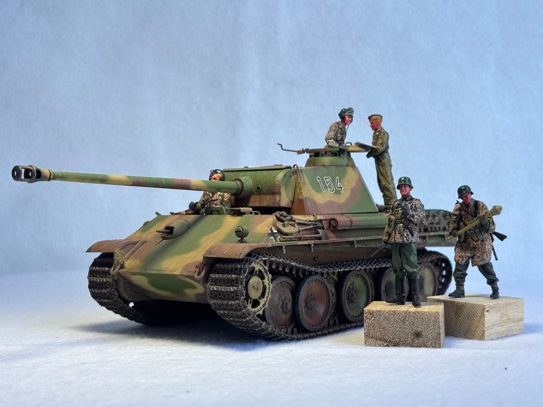 1／３５ドイツ陸軍パンサーG型戦車プラモデル完成品
