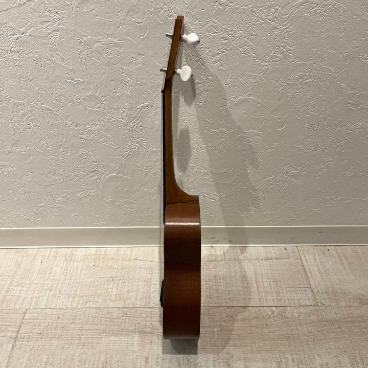 ウクレレ 牧伸二サイン入り