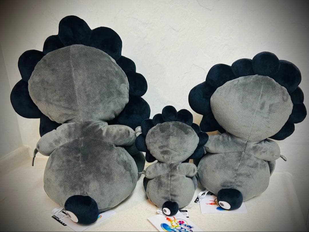 3点★【新品・未使用】EXPO2025 万博　黒ミャクミャク　お手玉風ぬいぐるみ