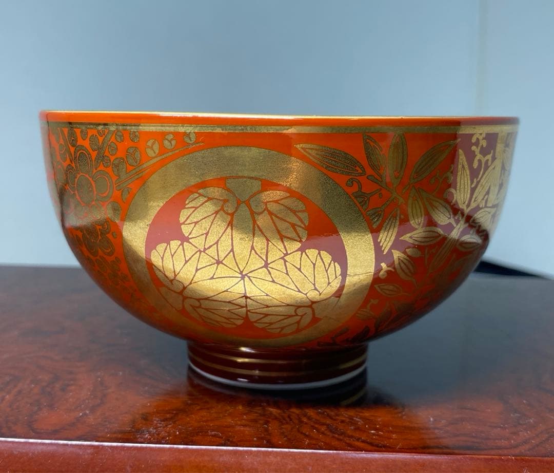 茶道具】加藤城山造 金襴手葵紋茶碗（共箱） - メルカリ