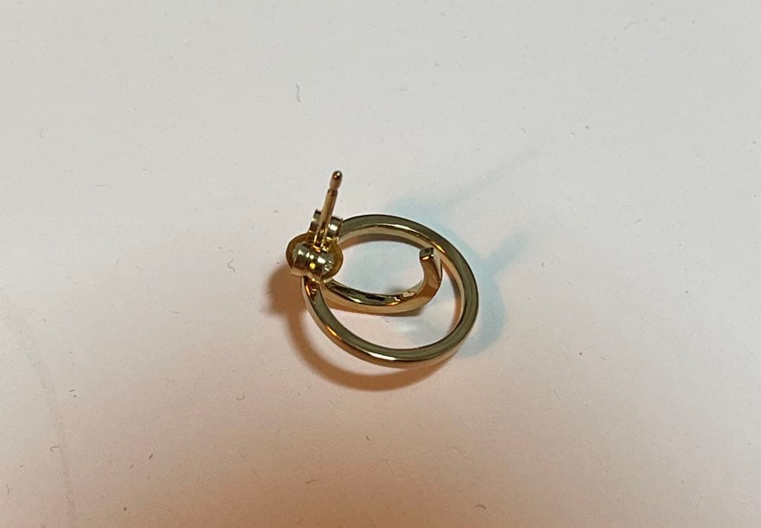 ete ゴールド フープピアス ツイスト フープピアス（ピアス（両耳用