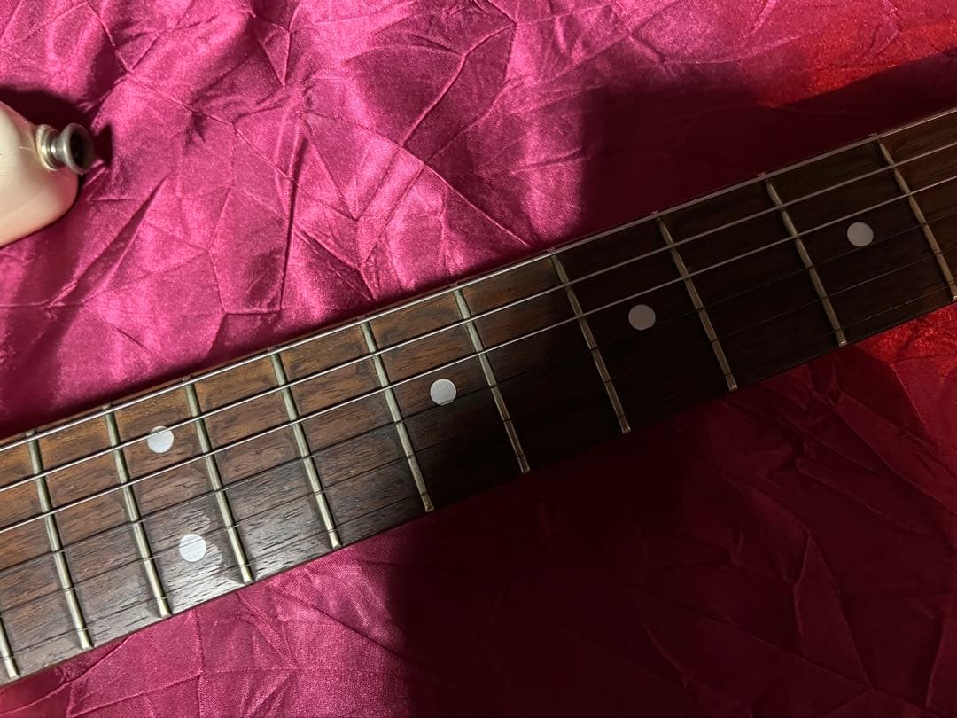 Fresher Straighter Stratocaster エレキギター