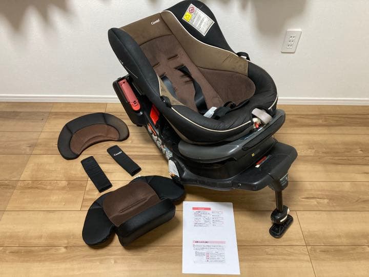combi チャイルドシート 回転式 ゼウスターンユーロ コンビ Combi