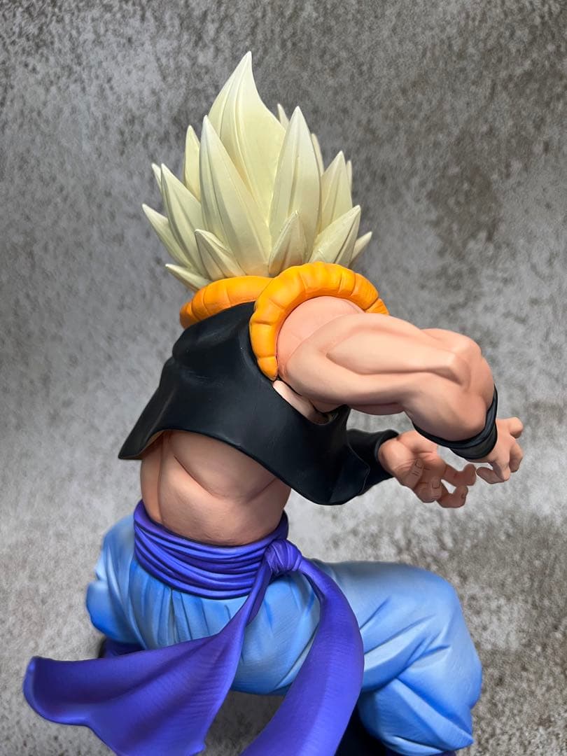 カ*ー様 リペイント スーパーサイヤ人 ゴジータ ドラゴンボール Grandis