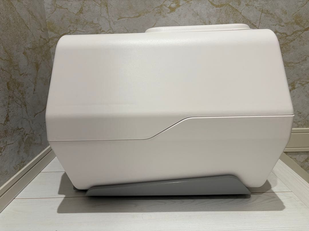 美品 未使用】自動AI猫トイレ 多頭飼い可能 健康状態把握 使い捨て