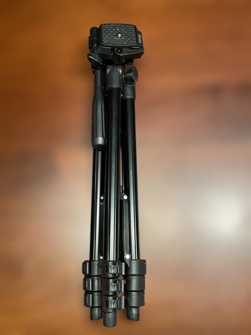 【値引中】SONY FDR-AX45 本体 + 三脚 + バッグ + SDカード