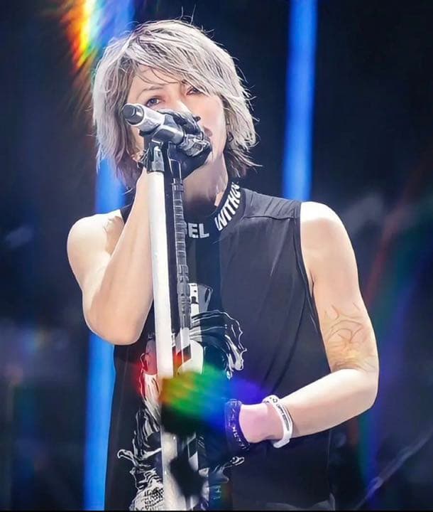 HYDE着 スタッズレザーグローブ