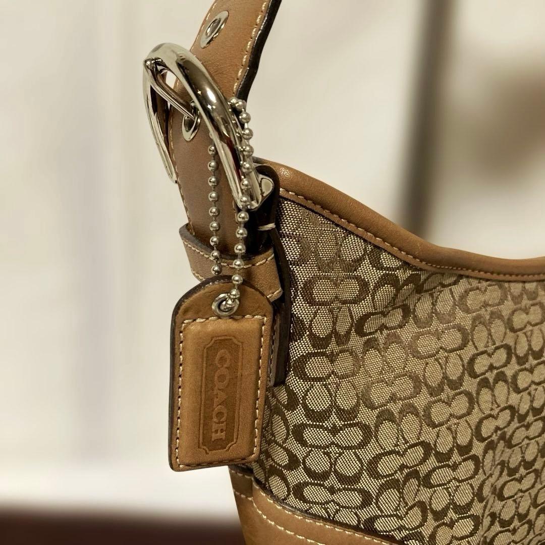 【美品】COACHミニシグネチャーホーボーワンショルダーバッグSOHO★6351