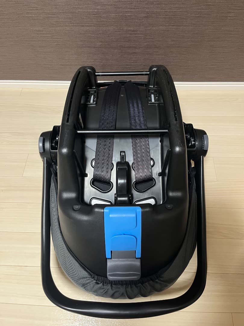 極美品　Joie　ISOFIX　i-Snug & i-Base チャイルドシート