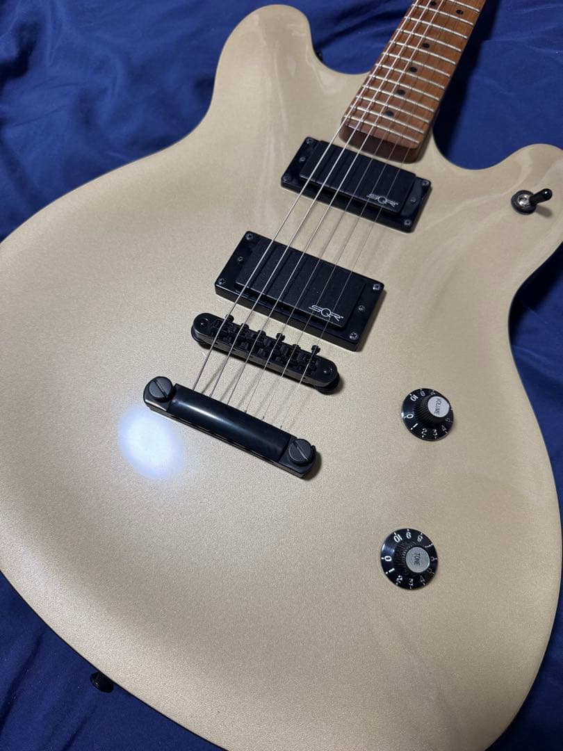 ケース付き】Squier Starcaster Shoreline Gold