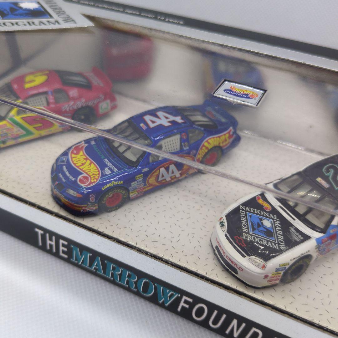 ホットウィール　NASCAR ハードケース　ヘンドリック