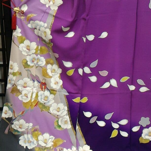 綺麗！ 振袖 古典 赤 百合 桜 金糸 キラキラ Mサイズ 綺麗！ 振袖 古典