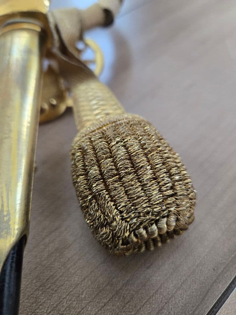 戦前　美品　菊ご紋入り儀礼長剣/刃無し模造刀身　刀緒付き