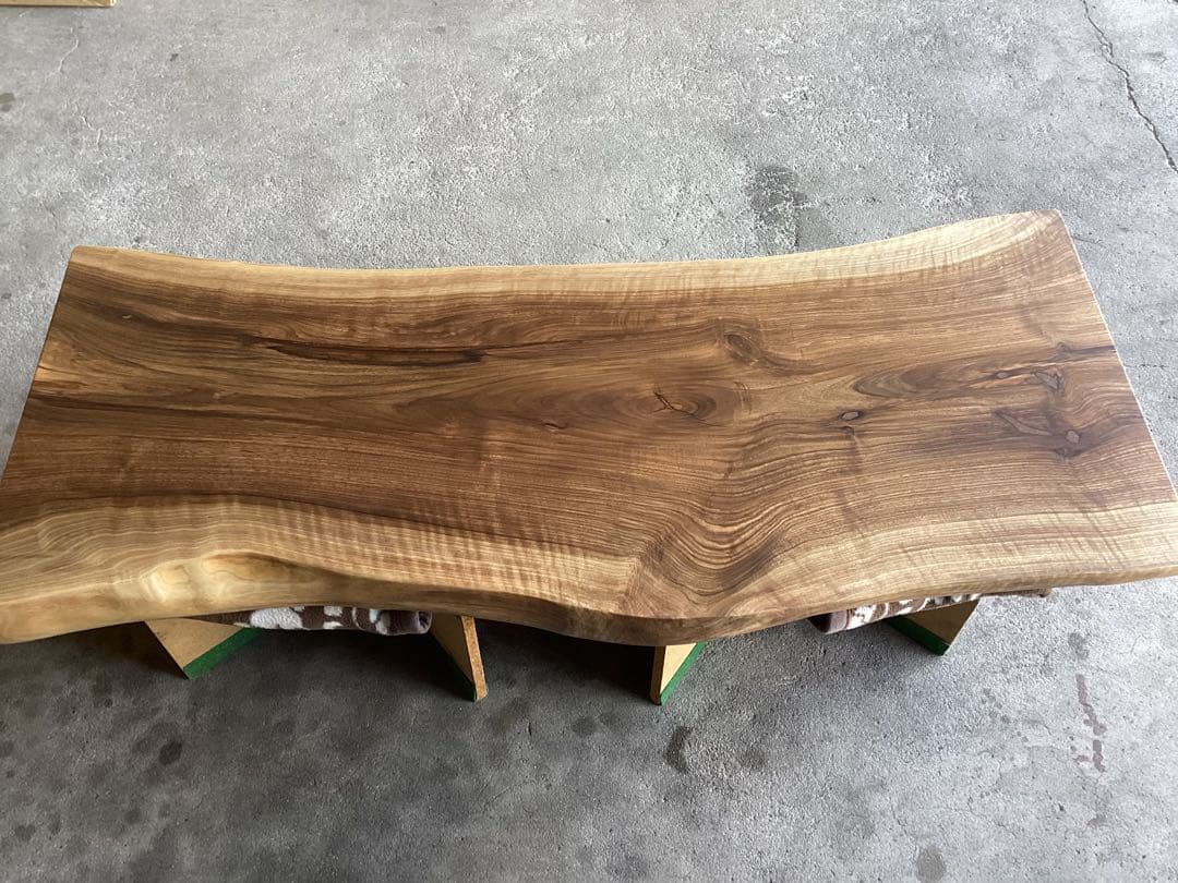 【BLACK FRIDAY】　ウォールナット　　一枚板テーブル　　　天板のみ