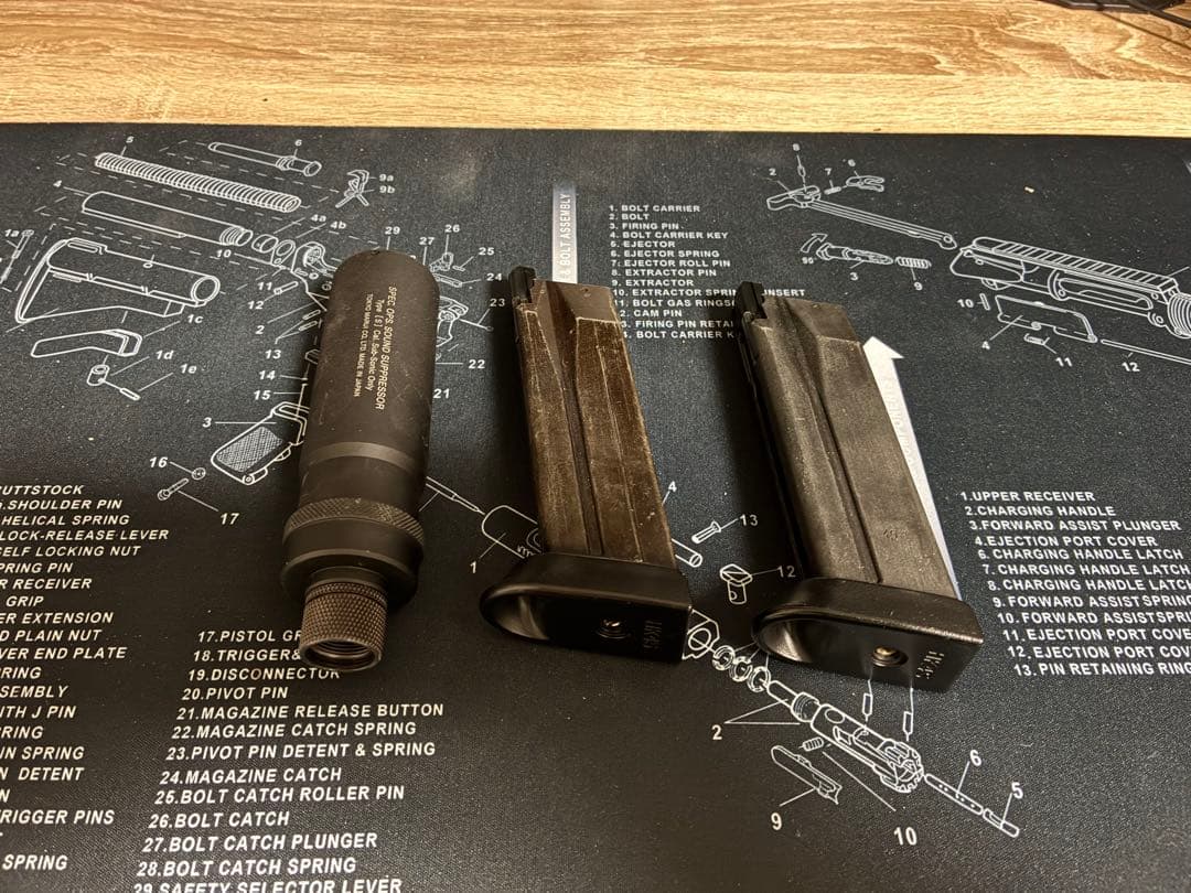 東京マルイ製 HK45 タクティカル（FDEカラー）、 サブマガジン2個付き