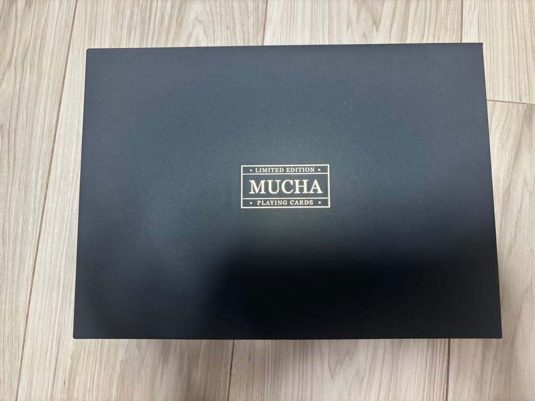 未使用】限定生産ミュシャ高級トランプ Mucha Holo Boxset
