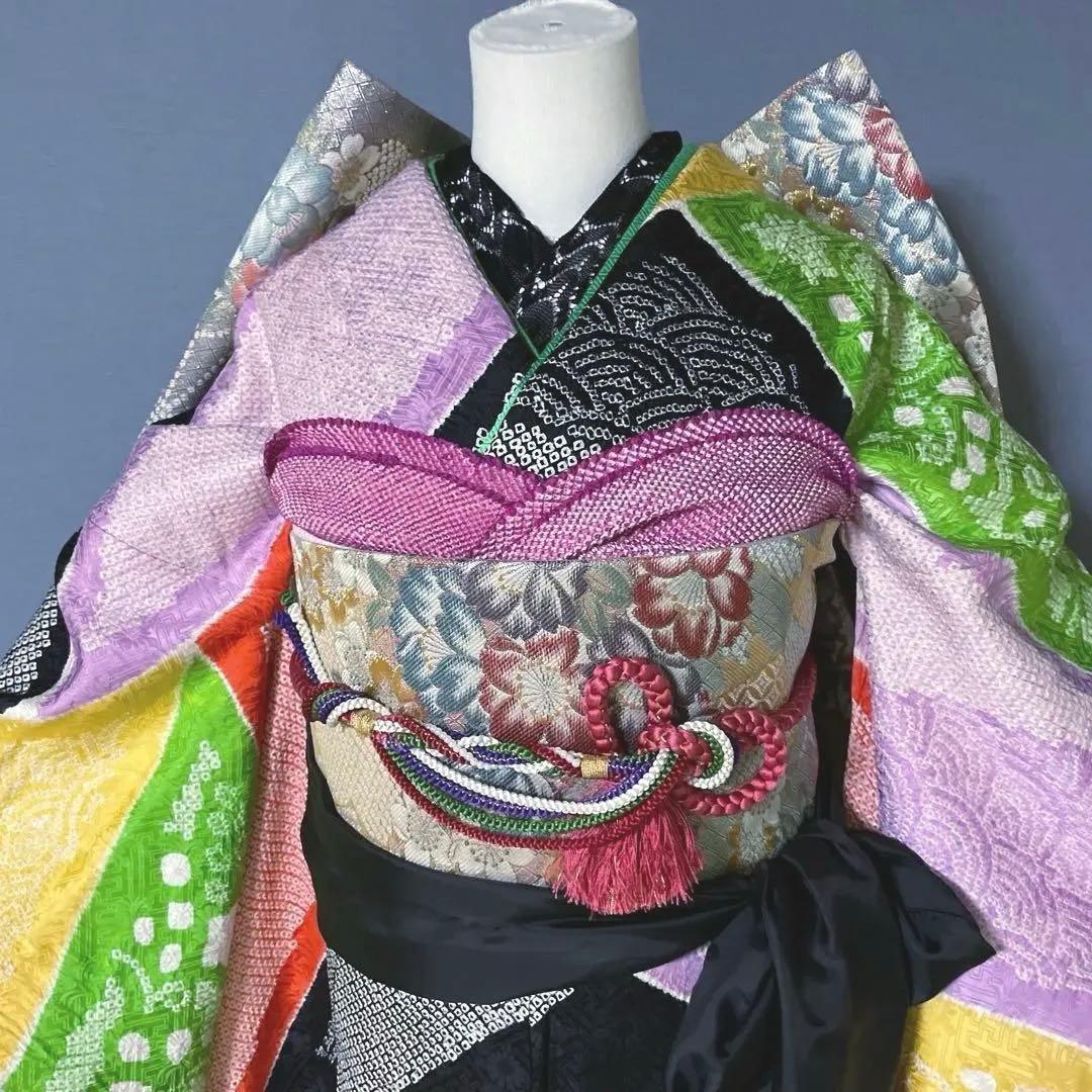 振袖フルセット 染分け総絞り プラスサイズ 大胆な配色に黒でスタイル美人