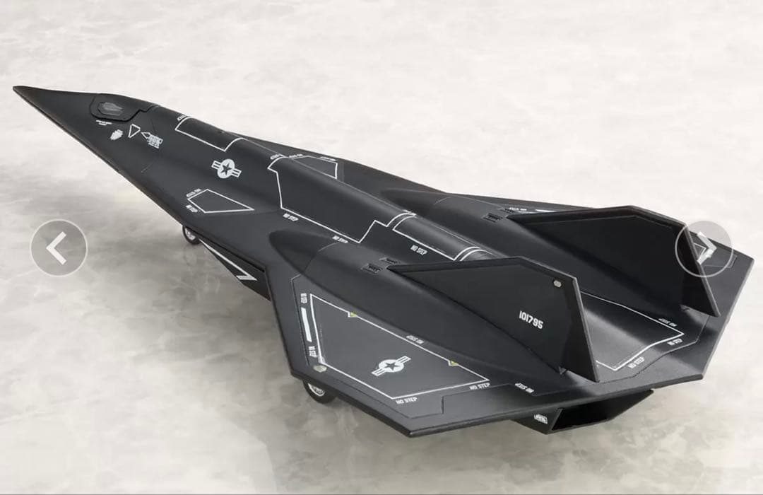 新品未開封『トップガン』1/6トムクルーズと1/100ダークスターのセット