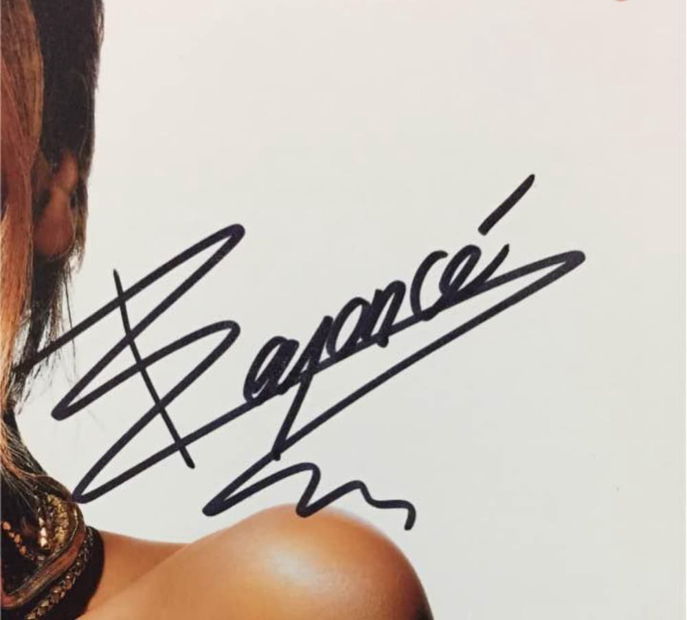 本物★鑑定書付き★ビヨンセ 直筆サイン！！！激レア Beyoncé 2026年最新】ビヨンセ 直筆サインの人気アイテム - メルカリ