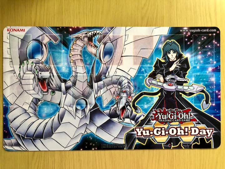 遊戯王 公式 未使用 プレイマット サイバーエンドドラゴン 丸藤亮