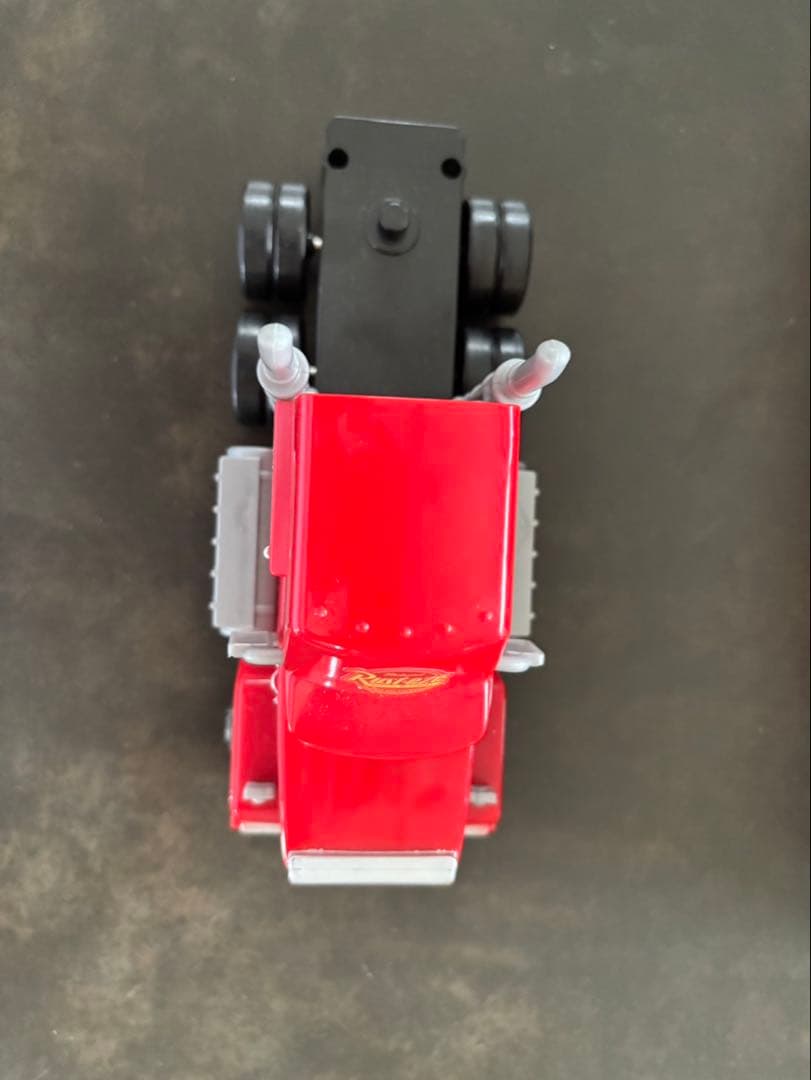 希少 ディズニー カーズ トミカ 大きなコレクションケース