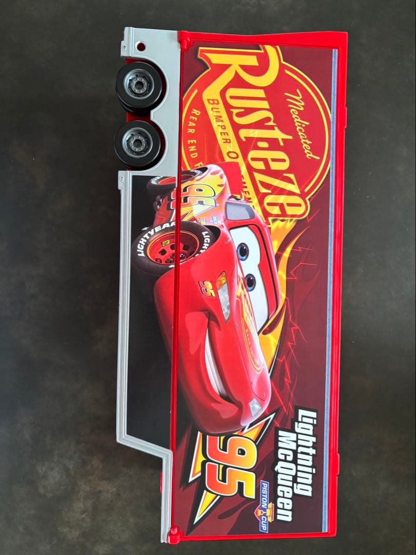 希少 ディズニー カーズ トミカ 大きなコレクションケース